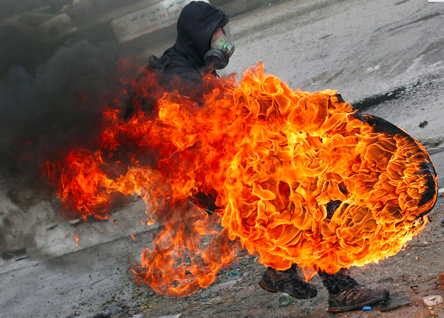 Pneus en flamme, Jérusalem 03/11/2014
