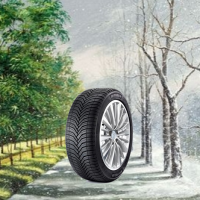 Le pneu 4 saisons vs le pneu été